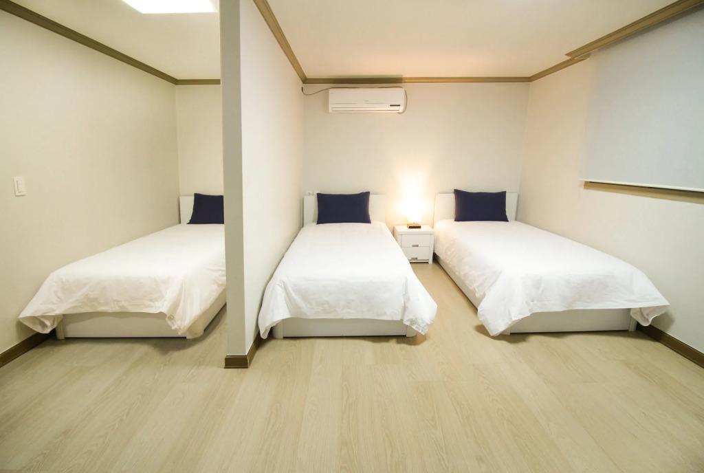 iam Residence and Guesthouse