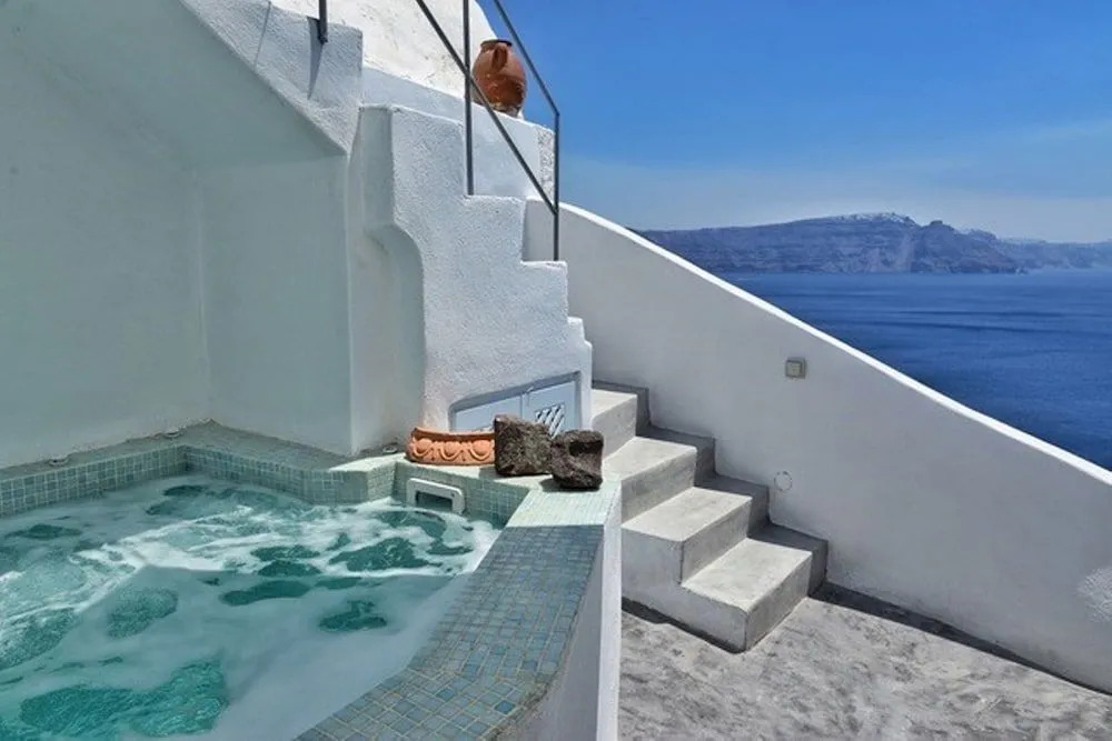 Luxury Santorini Villa 1 Bedroom Villa Stunning Sea Views & Outdoor Jacuzzi