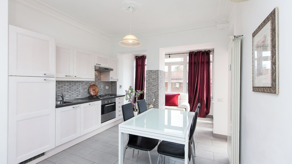 Rental in Rome Quattro Venti Terrace Apartment