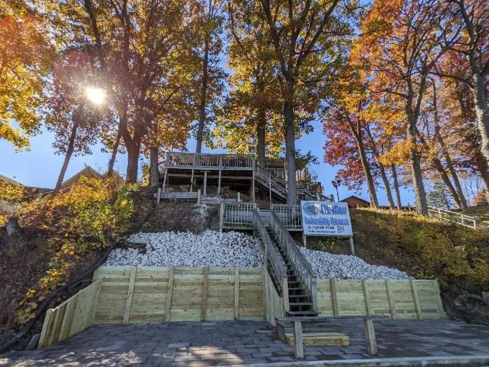 Shafer Lakeside Resort