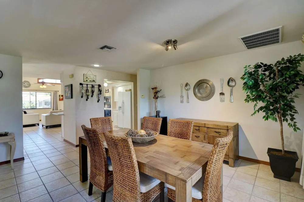 1530 SW 49th Ter