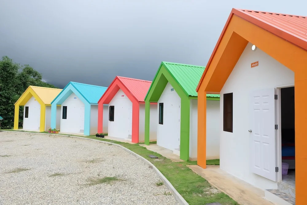 Moonshadow Resort