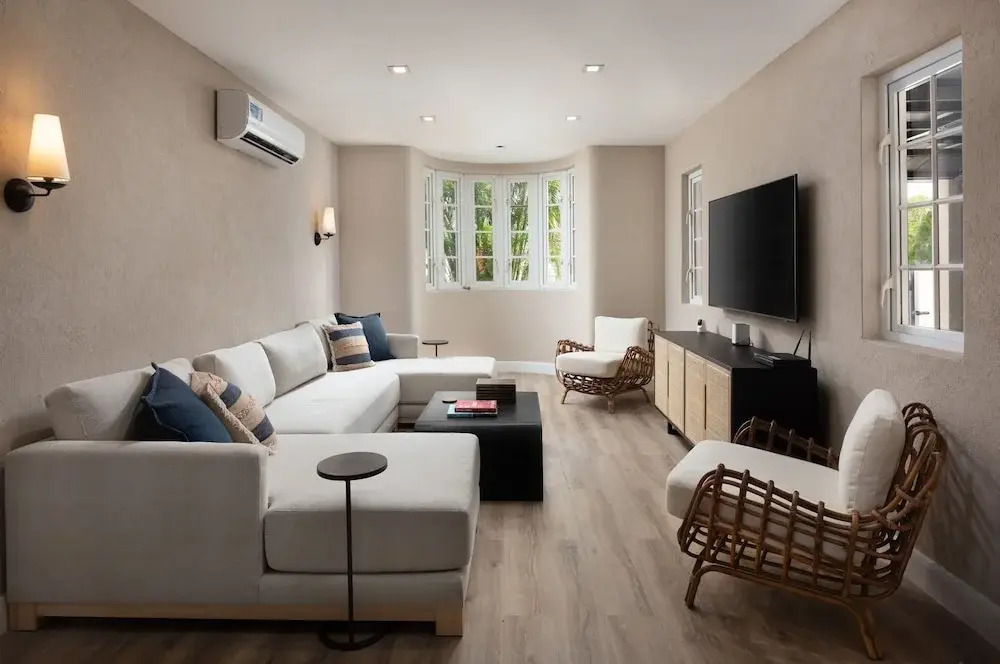 Luxe Retreat With Private Pool - The June 4 Bedroom Villa