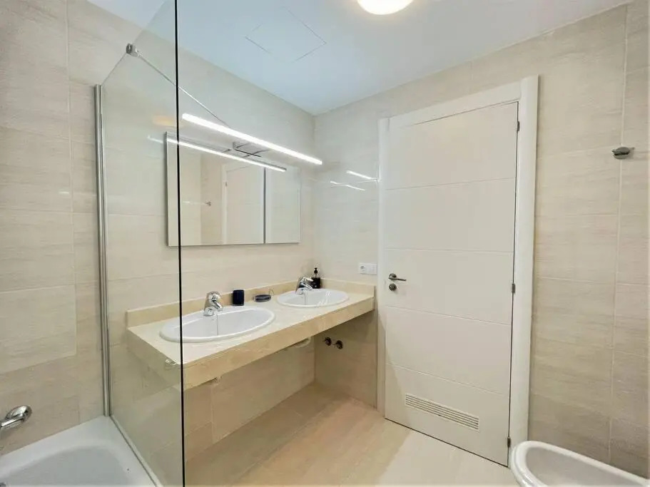 Modern and New 2 bed room Townhouse PA01