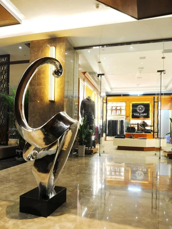 Yannian Huijing Hotel