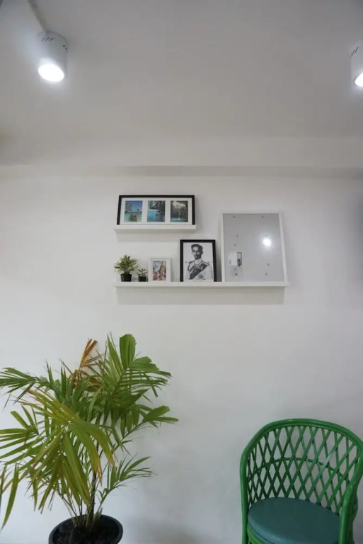 ROOM 218 - Dorm for rent - Adults Only