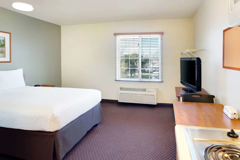 WoodSpring Suites Baton Rouge East I-12