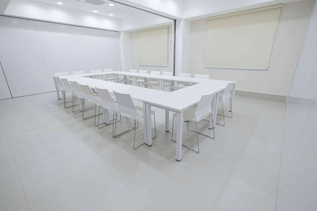 Super 8 by Wyndham Manzanillo