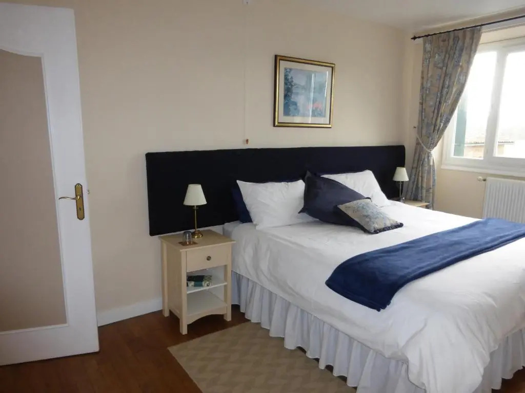 LHirondelle Chambres dHotes
