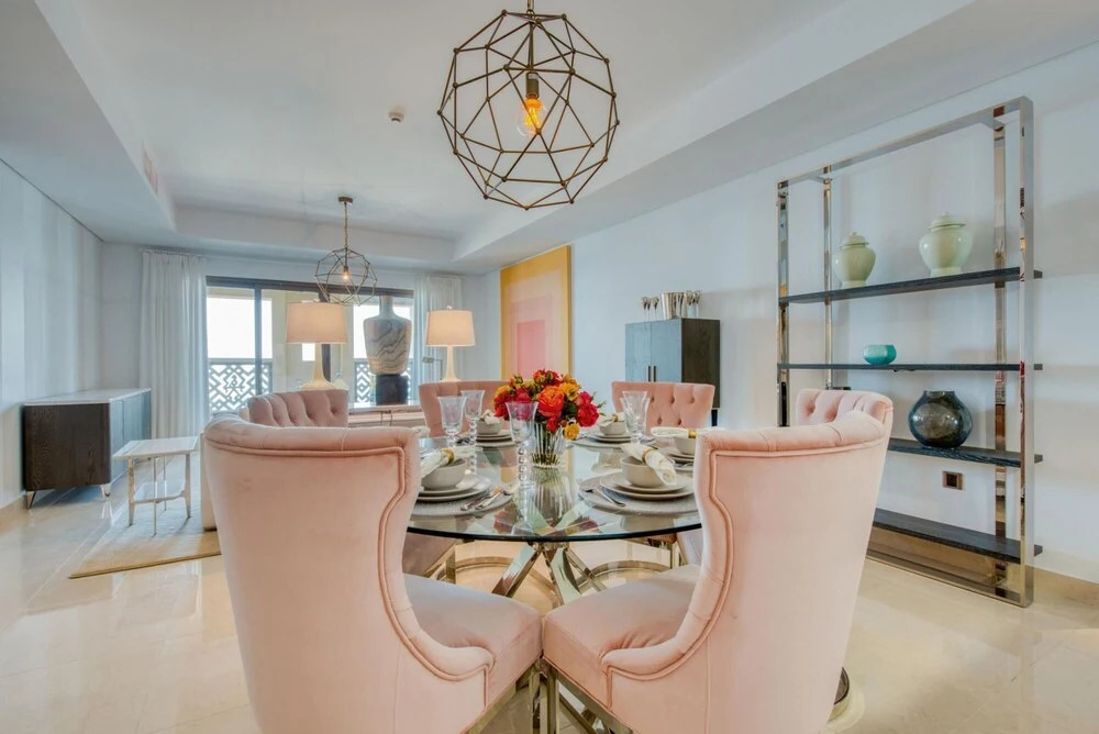 Luxury Palm Property w Beach Sea View