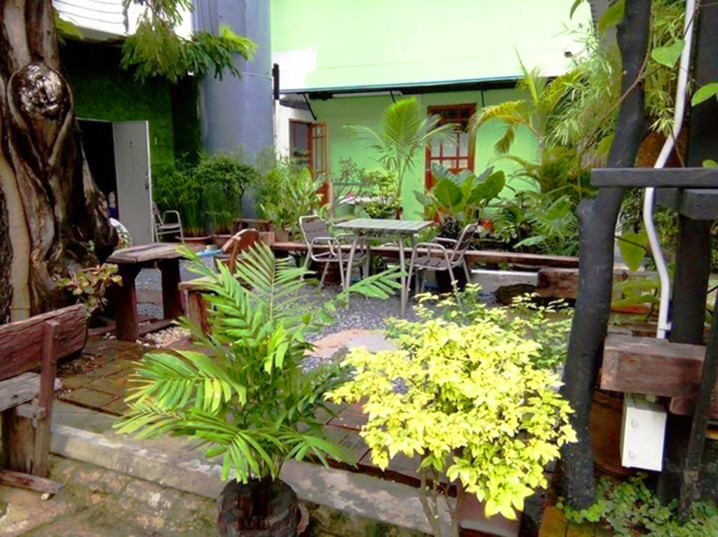 FIRST 1 Boutique House at Sukhumvit 1