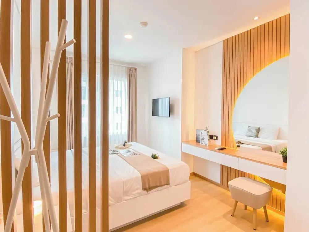Best Choice 1Br With Extra Room Apartment Thamrin Residence