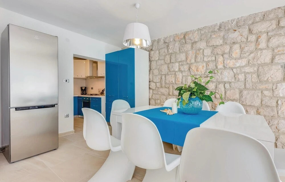 Amazing Home in Novi Vinodolski With Wifi and 6 Bedrooms