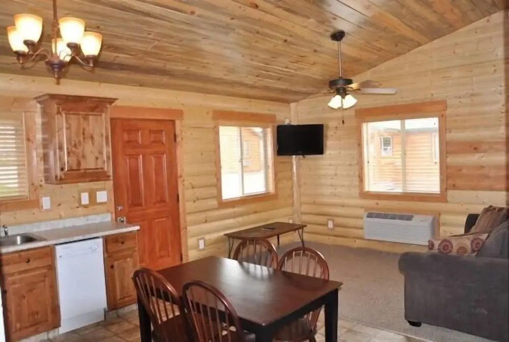 Bryce Country Cabins