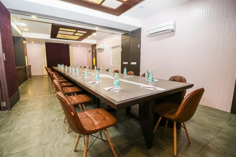 Dezire Hotel