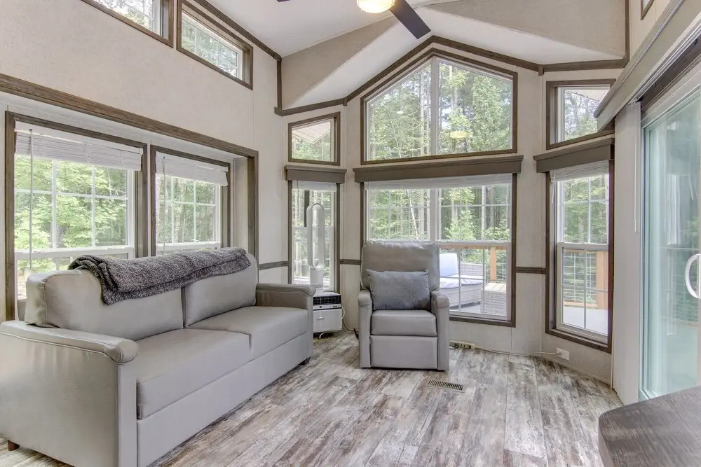 Tree-lined Cabin w/ Grill in Penrose!