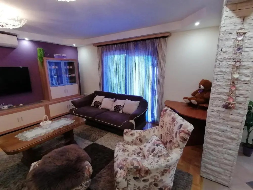 Holiday house Rončević 50m from sea A1