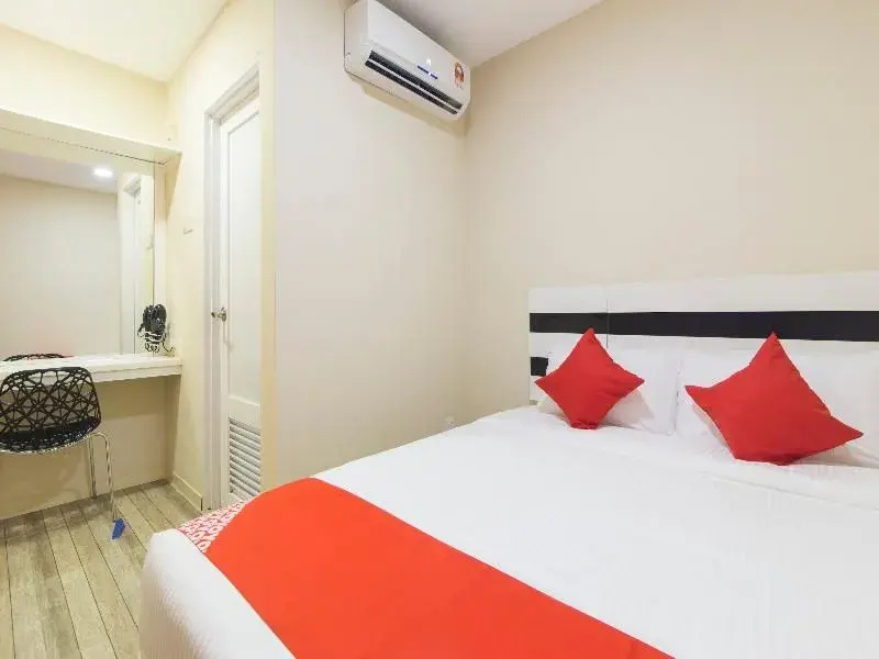 OYO 1145 Lea Guest House & Cafe