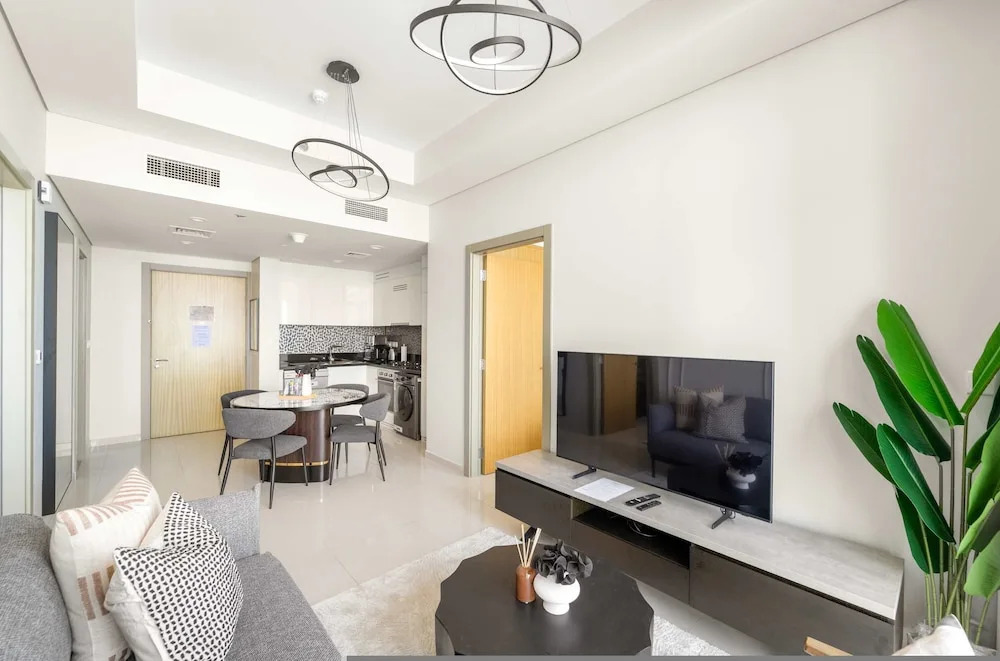 Silkhaus Elite 2bdr Near Safa Park Aykon City