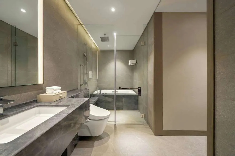 Courtyard by Marriott Danang Han River