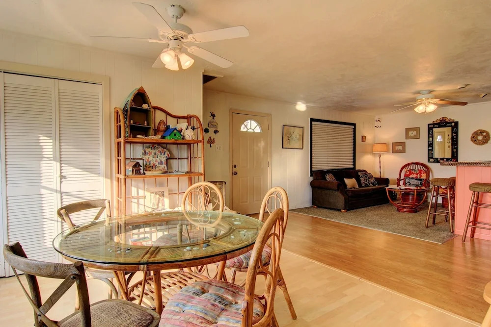 Harbor View Cv411 3 Bedrooms 2 Bathrooms Home