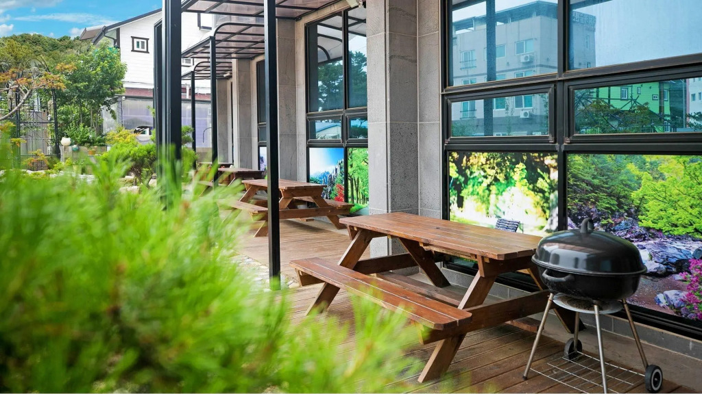Gyeongju Gampo Four Seasons Pension
