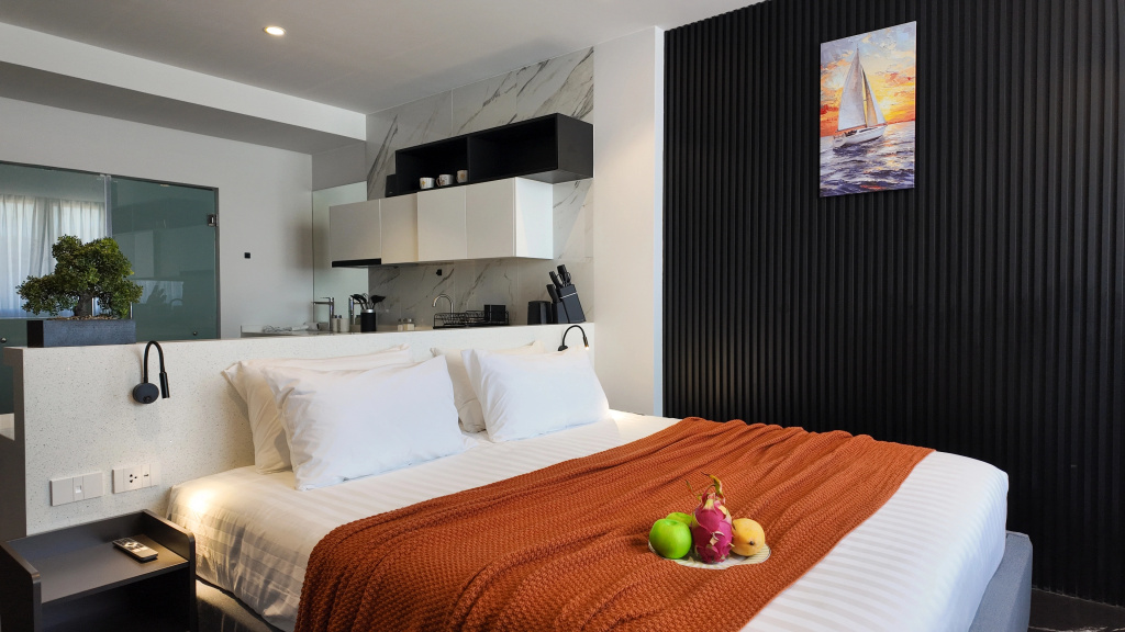Квартира Modern Contrast Studio in Utopia Dream Max Nai Harn