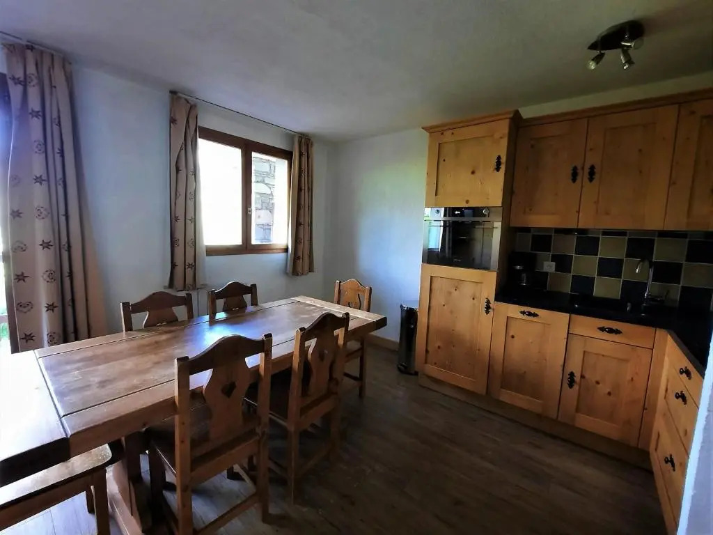 Appartement Les Menuires, 3 pièces, 6 personnes - FR-1-452-16