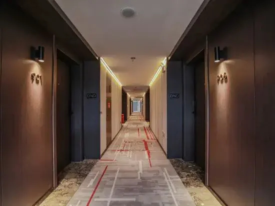 Jinjiang ZMAX Manxi Hotel (Guiyang Century Jinyuan Shopping Center Baihua Avenue Subway Station)