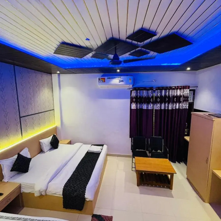 Hotel Ramay Palace