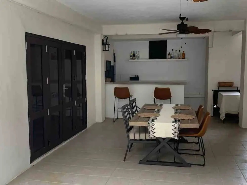 Pr Pvt Rm 5 Qn Bed Gated Comm Easy Parking