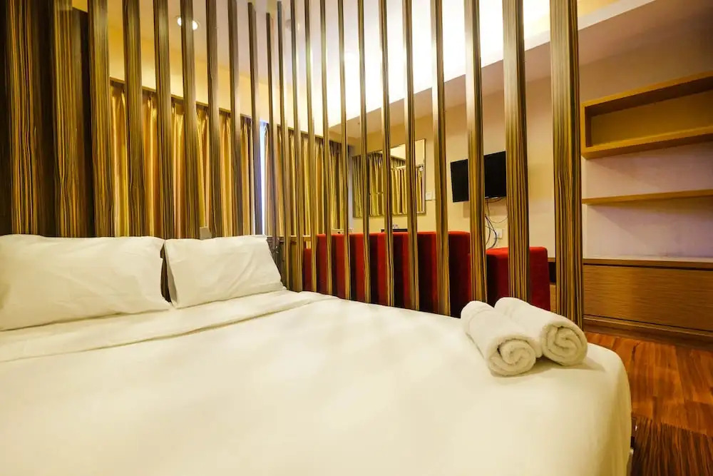 Comfy Studio Apartment at Tamansari The Hive By Travelio