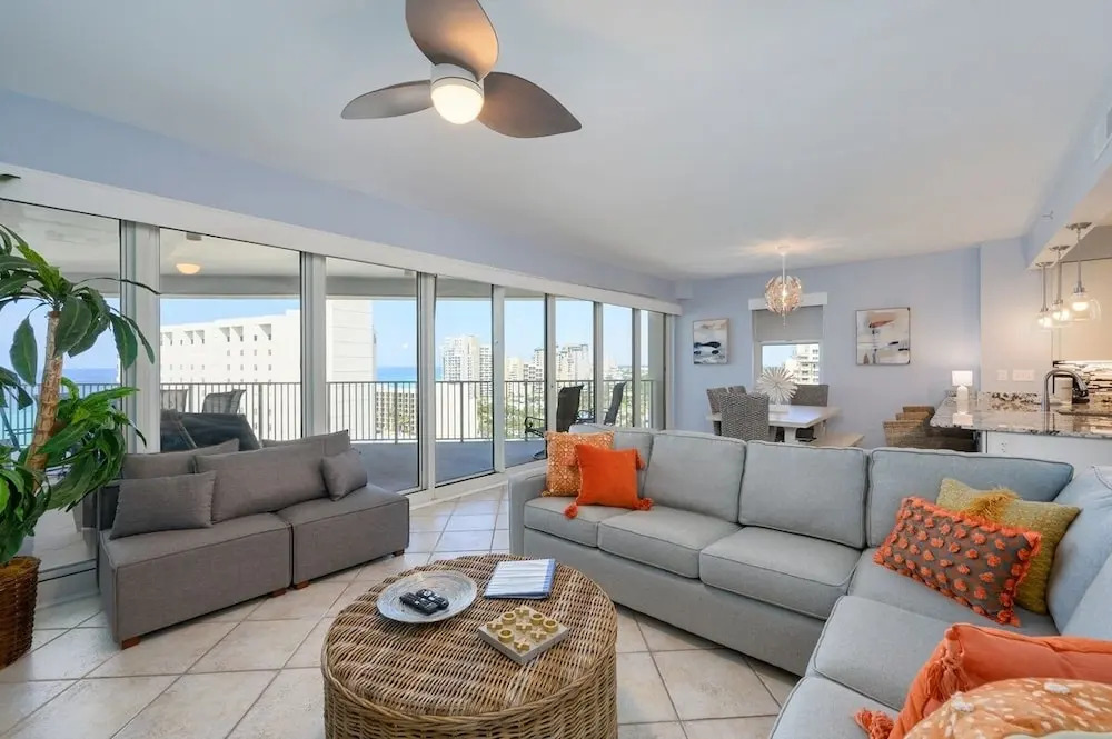 Tops'l 1111 2 Bedroom Condo by RedAwning