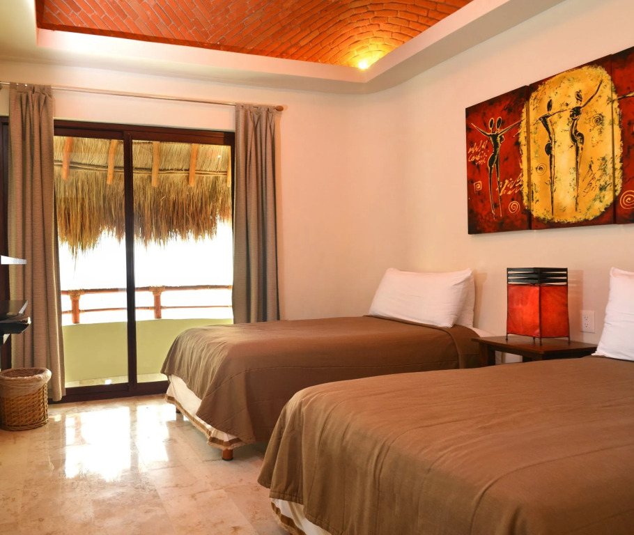 Maya Villa Condo Hotel and Beachclub