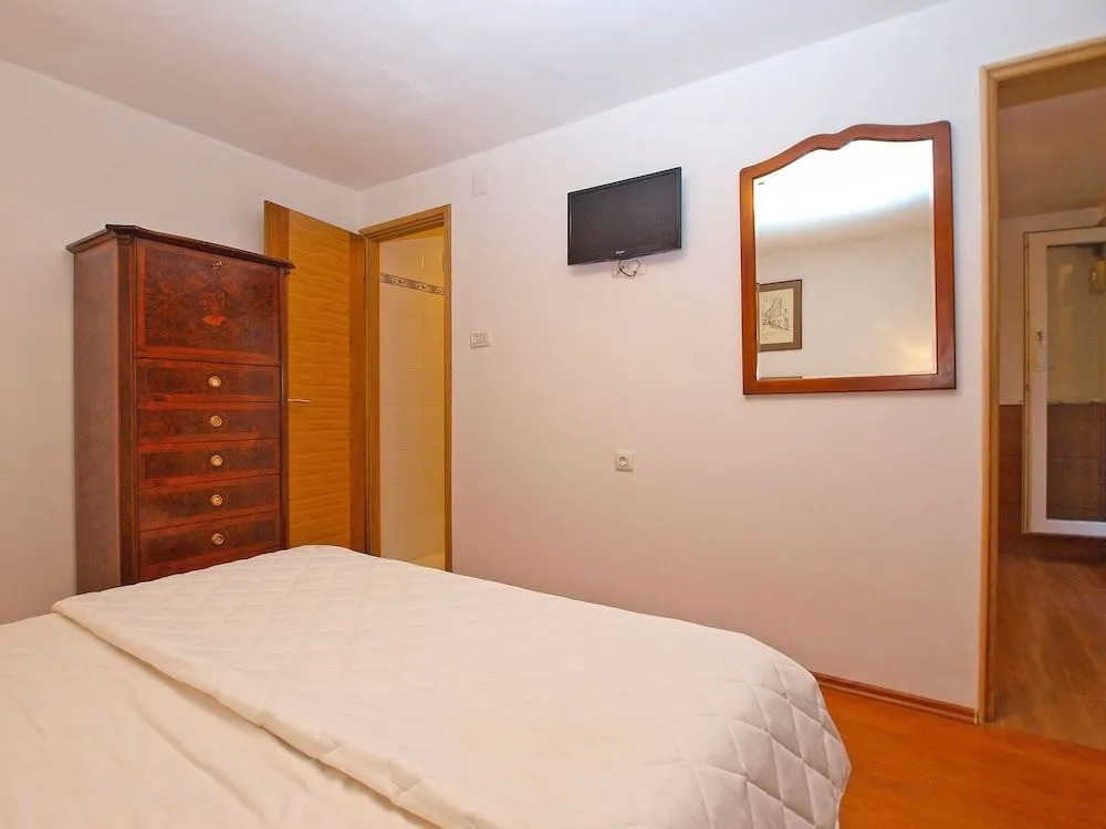 Apartment 1278