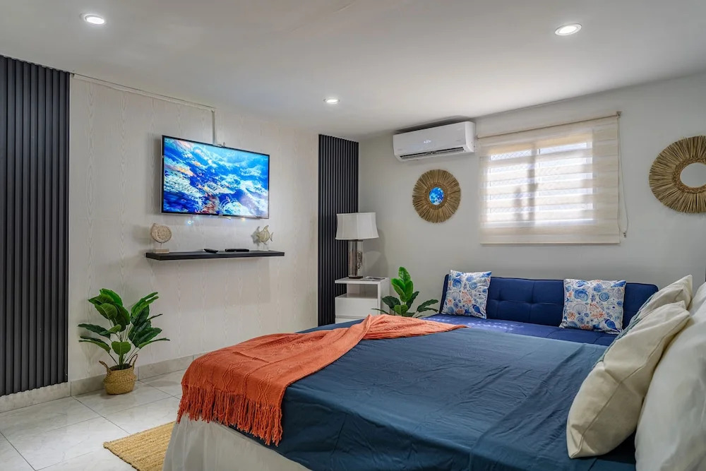 Love and Peace Vacation Rental Aruba