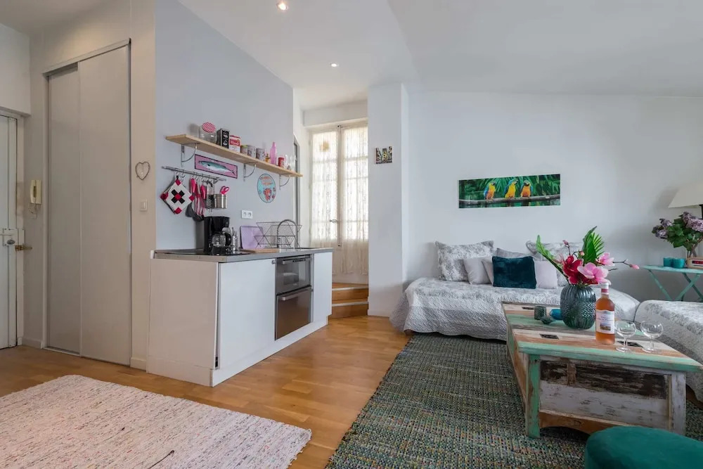 AGENCIA PRO - VERY LUMINOUS APARTMENT - NEAR TRAM and CITY CENTER