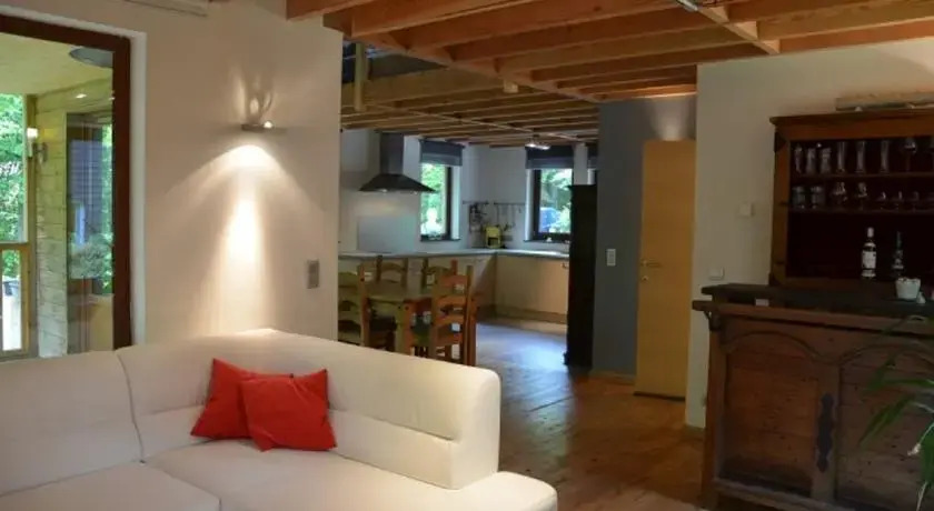 Holiday home Maison Sur Les Roches