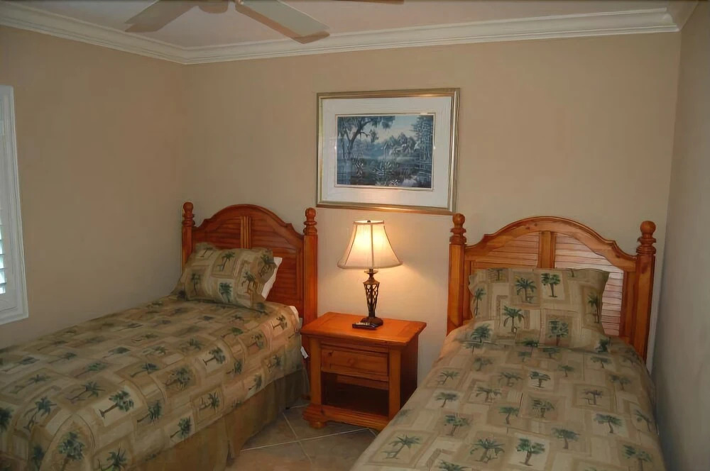 Sunset Royale - 116 2 Bedrooms 2 Bathrooms Apts