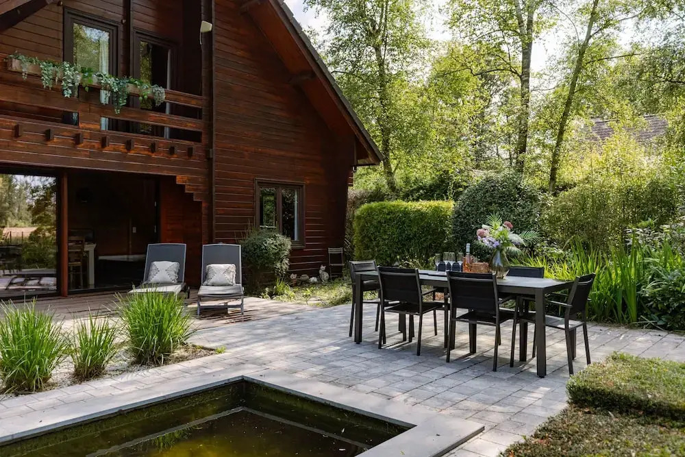 Huswell - Tranquil Retreat Cozy Chalet in the Heart of Urse