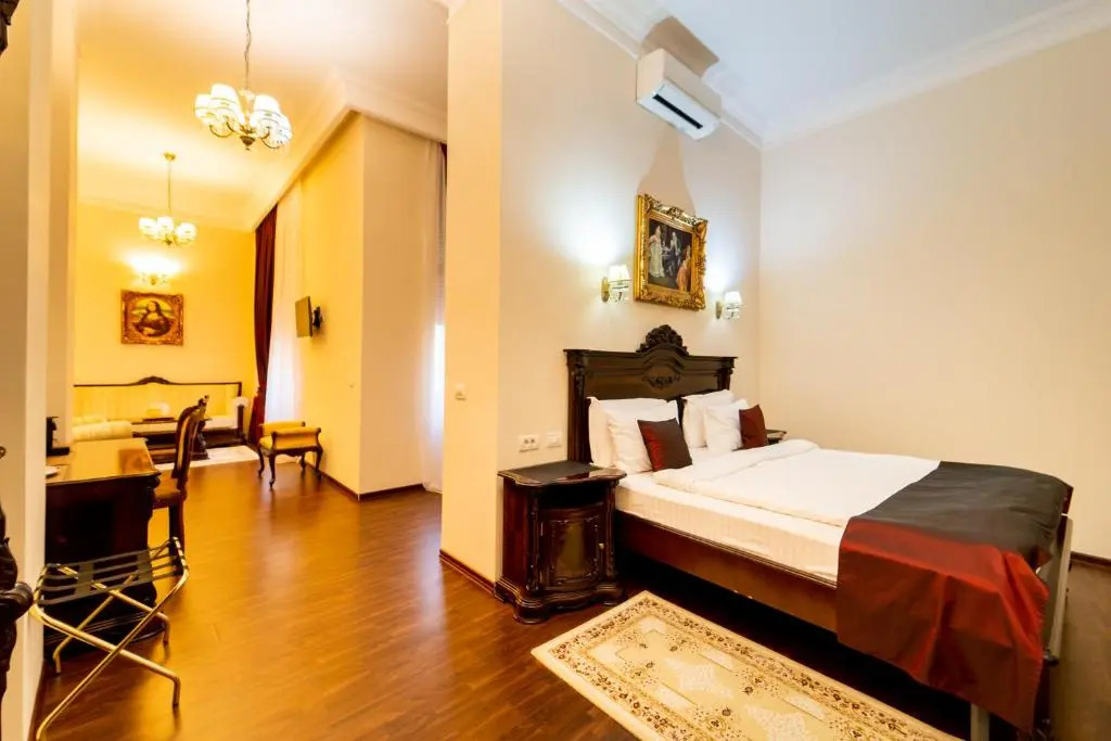 Picasso Boutique Hotel