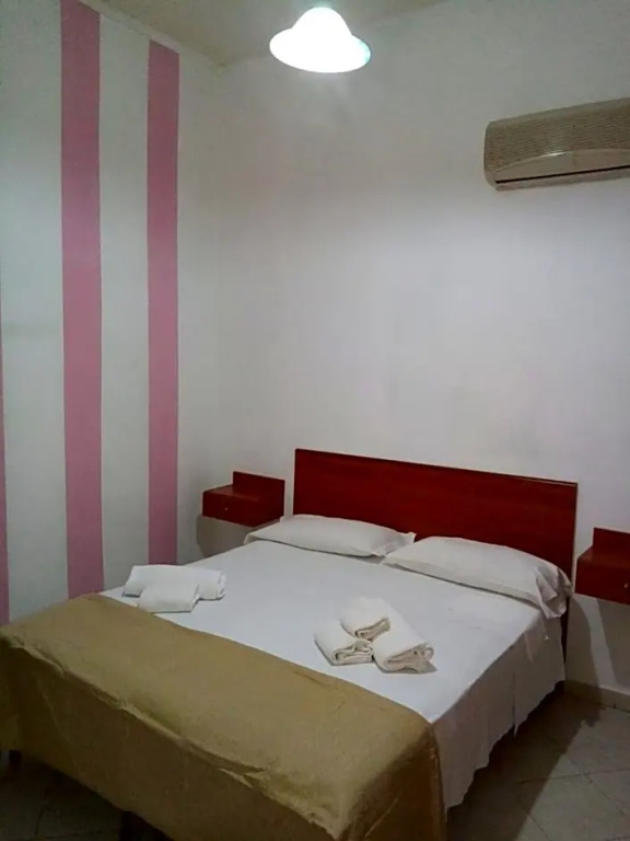 HOTEL CRISARI