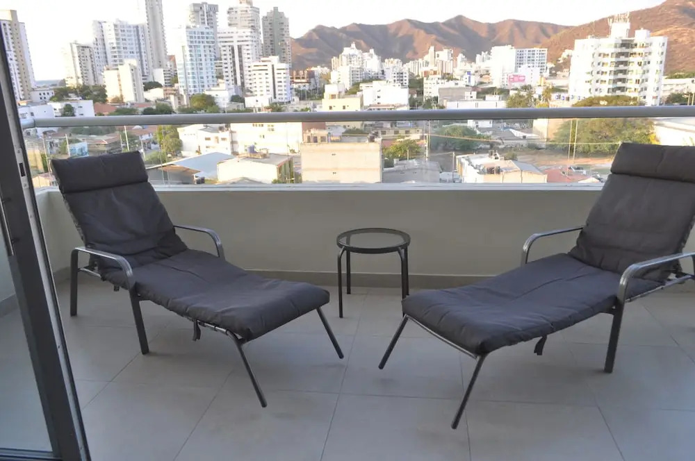 Sea View Apartment with Swimming Pool & Hot Tubs