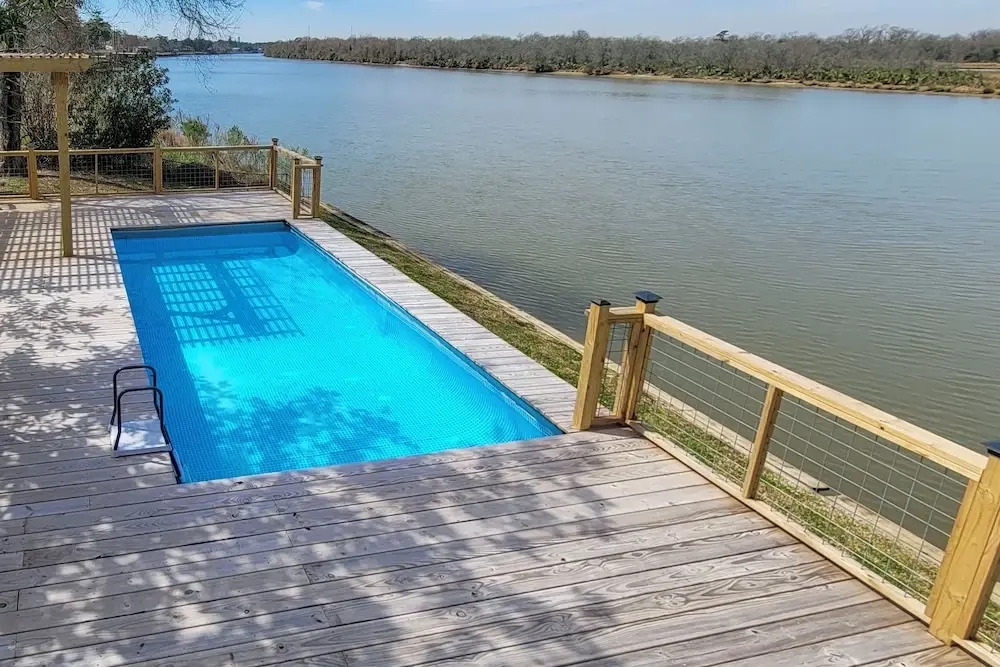 Spacious San Jacinto River Home w/ Waterfront Deck