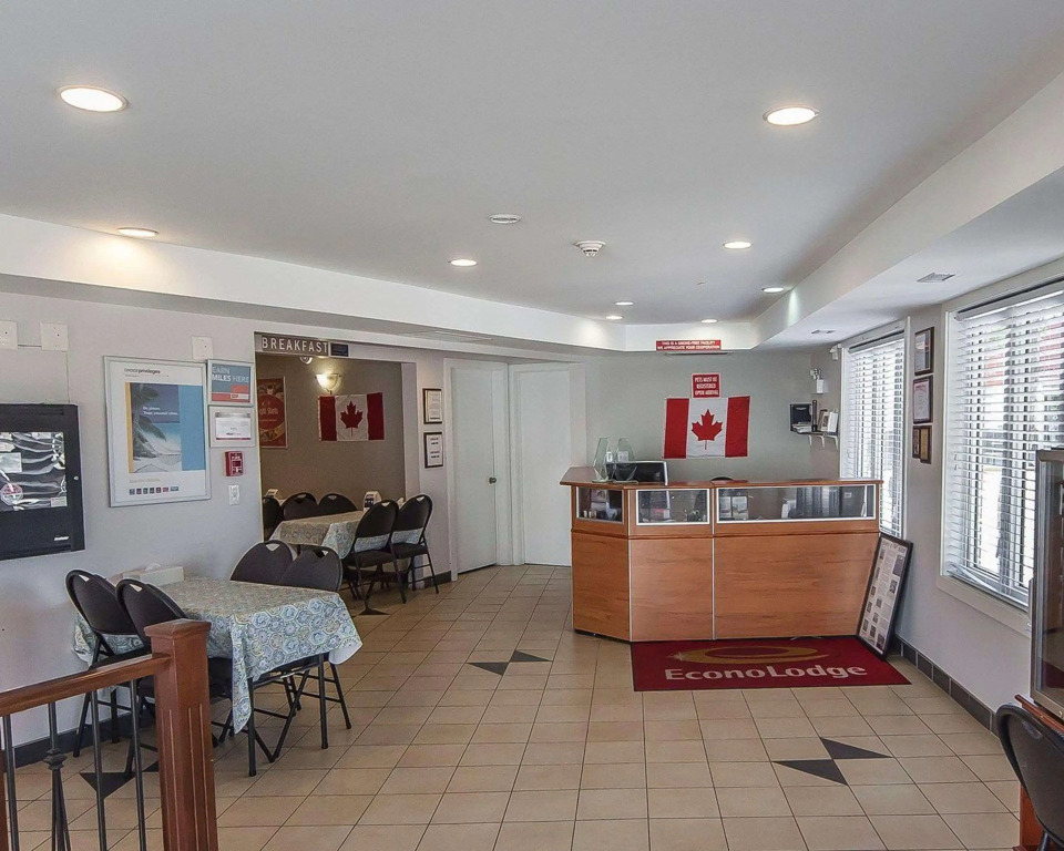 Econo Lodge Inn & Suites Drumheller
