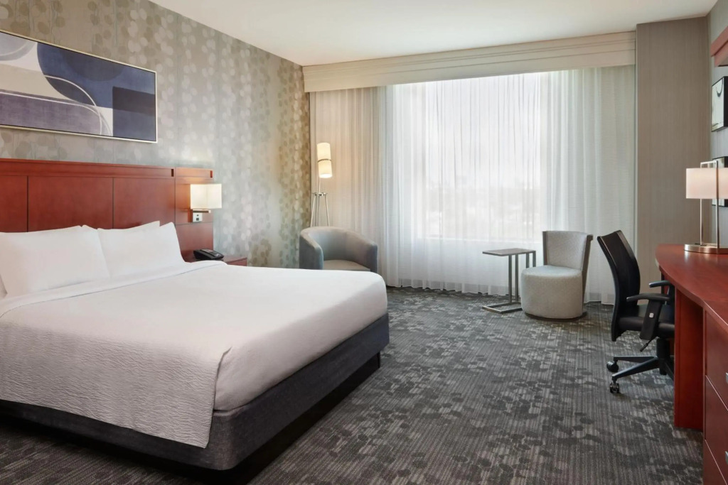 Courtyard by Marriott Ottawa East