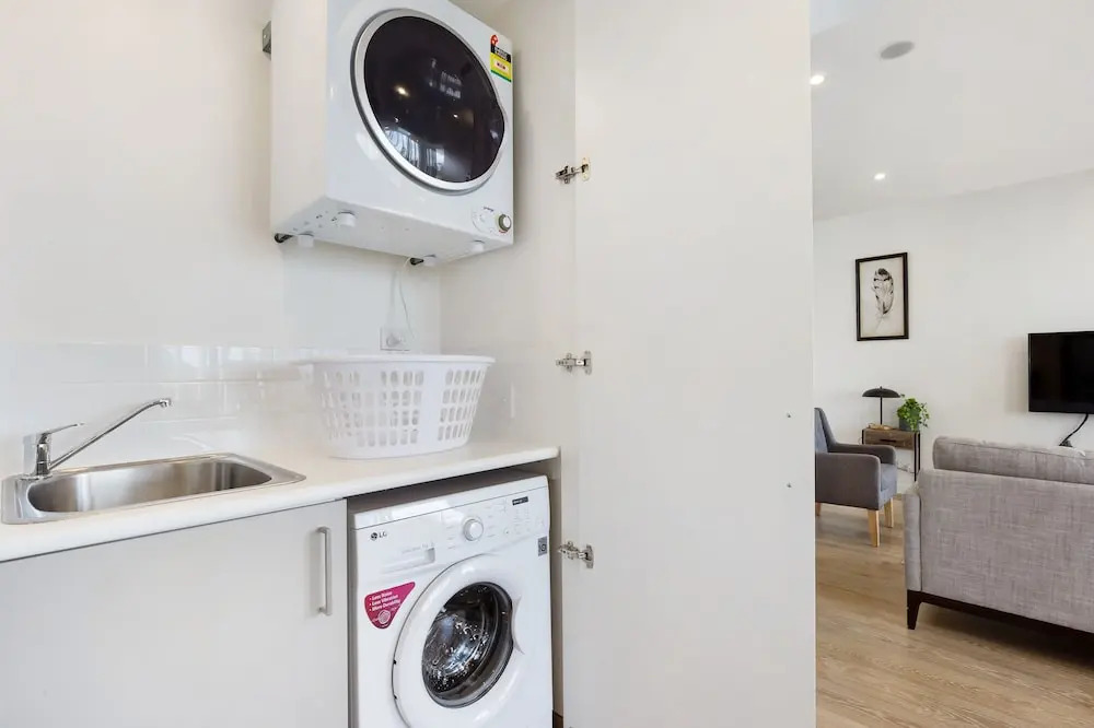 North Ryde Modern Apartment