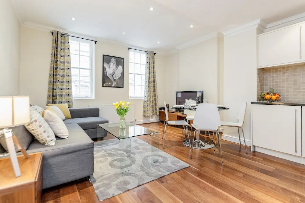 Spectacular Strand Two Bed Apartment