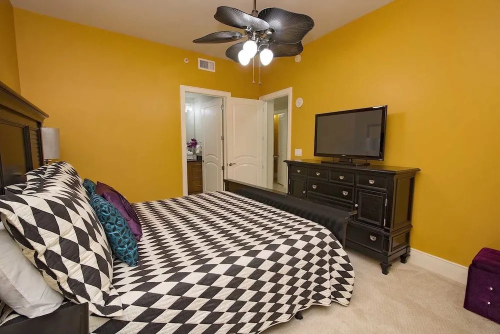 Turquoise Place C2504 3 Bedrooms 3.5 Bathrooms Condo