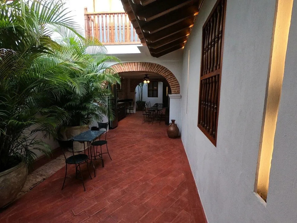 Columbus House Hotel